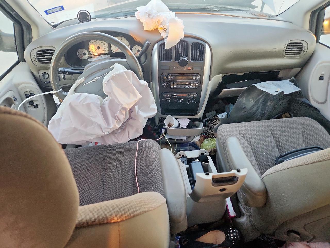 2007 Chrysler Town & Country Touring VIN: 2A4GP54L67R157456 Lot: 81031965