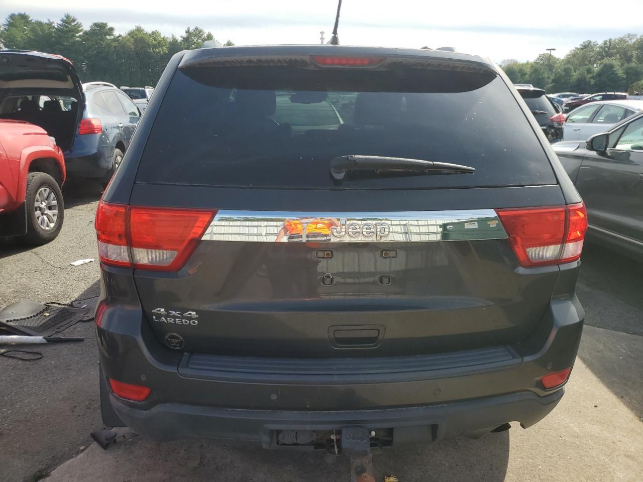 2013 Jeep Grand Cherokee Laredo VIN: 1J4RR4GG2BC541845 Lot: 84266445