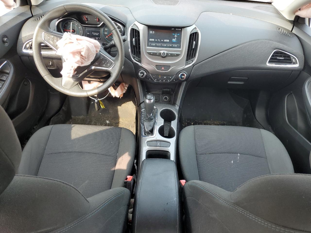 2017 Chevrolet Cruze Lt VIN: 1G1BE5SM8H7148299 Lot: 71636105