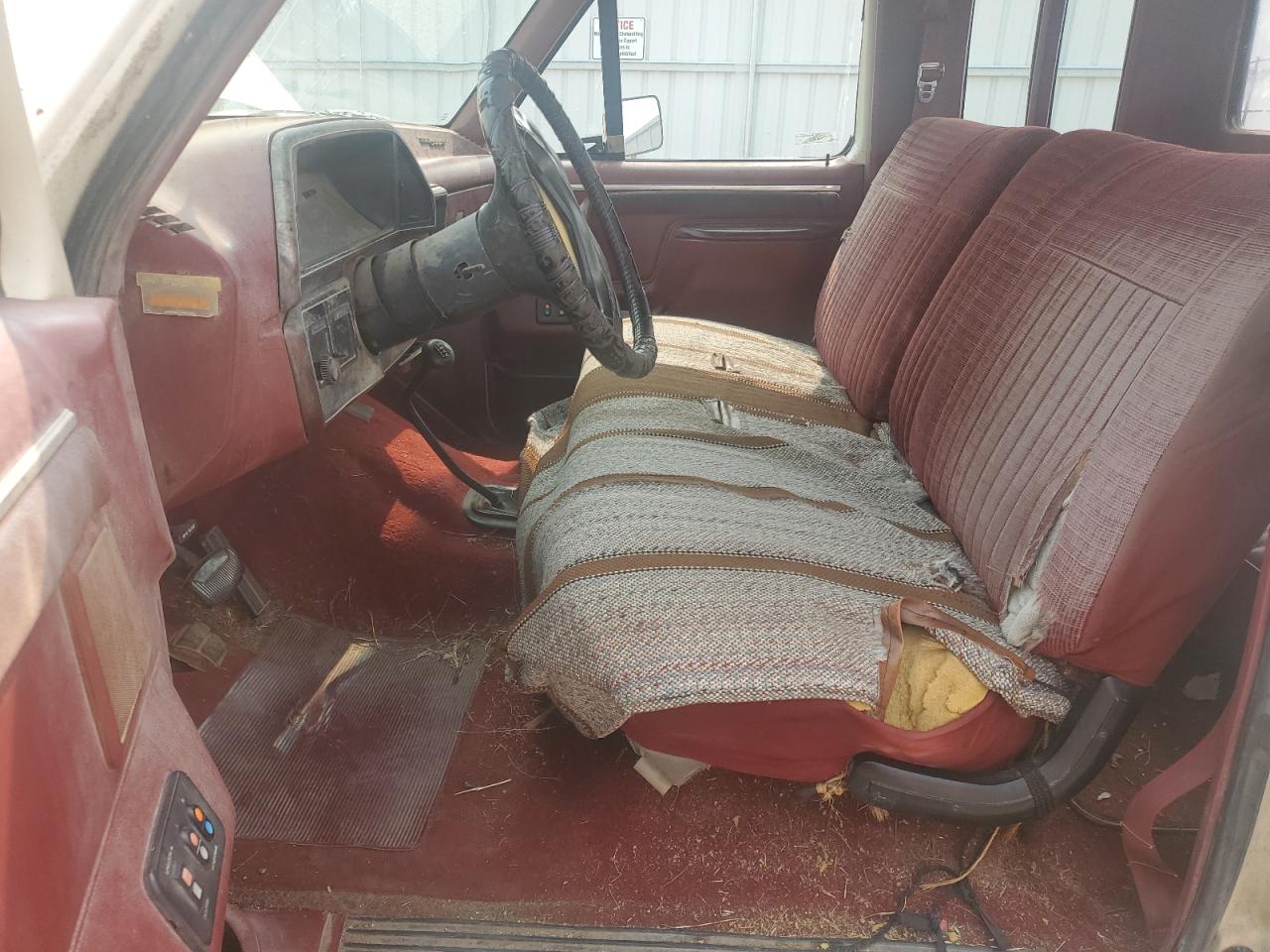 1987 Ford F150 VIN: 1FTEX14N0HKB05912 Lot: 71509695