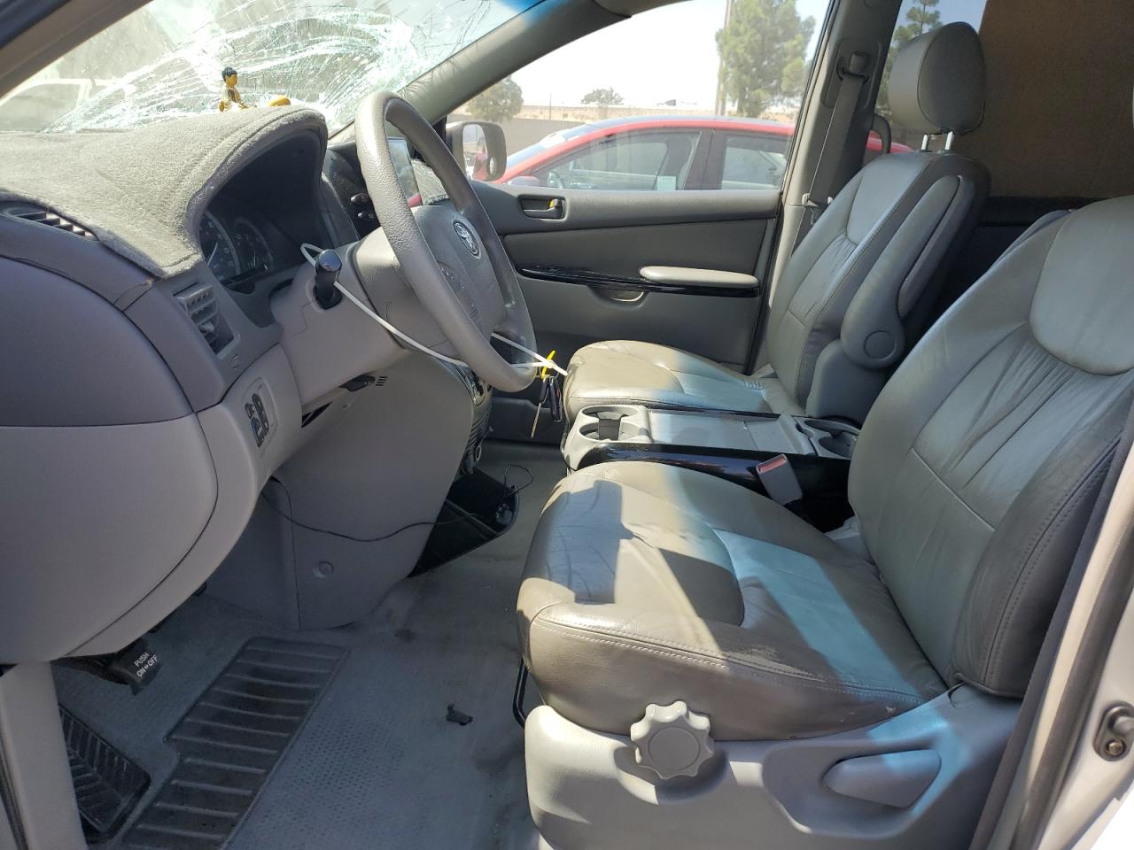 2004 Toyota Sienna Ce VIN: 5TDZA23C84S092368 Lot: 80404925