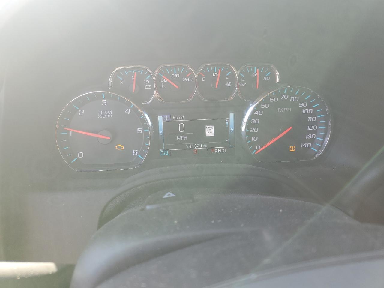 2018 Chevrolet Suburban K1500 Lt VIN: 1GNSKHKC2JR353871 Lot: 80816825