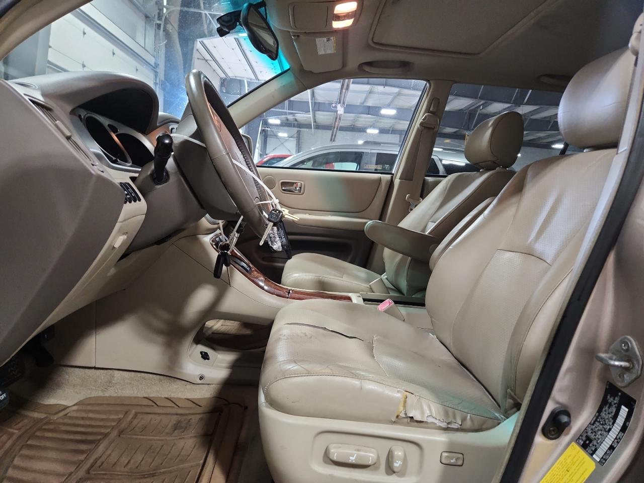 2004 Toyota Highlander VIN: JTEEP21AX40035831 Lot: 71323835