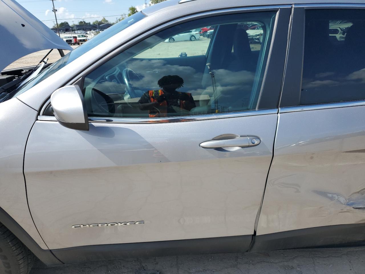 2019 Jeep Cherokee Latitude VIN: 1C4PJMCB1KD252089 Lot: 84031075