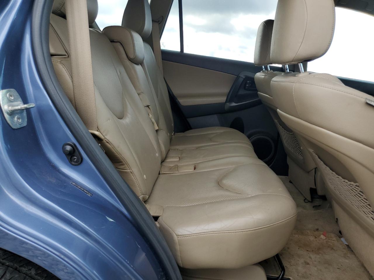 2011 Toyota Rav4 Limited VIN: 2T3DK4DV1BW061820 Lot: 84043615