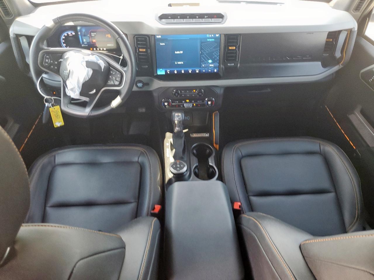 2023 Ford Bronco Base VIN: 1FMEE5DHXPLB81049 Lot: 81023315