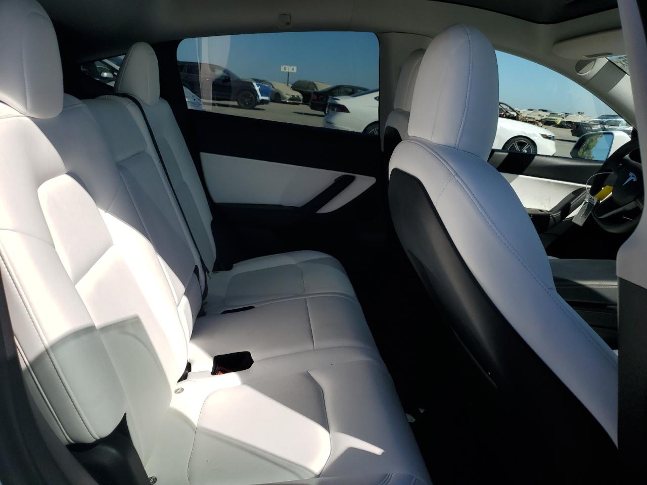 2022 Tesla Model Y VIN: 7SAYGAEE9NF405214 Lot: 81676505