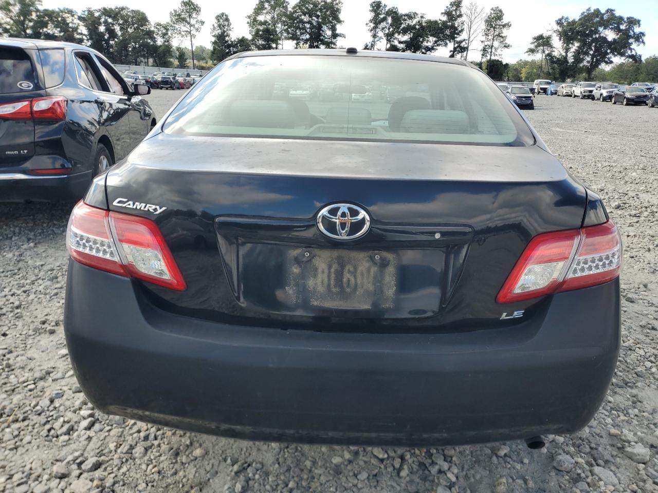 2010 Toyota Camry Base VIN: 4T1BF3EK4AU115404 Lot: 81871055