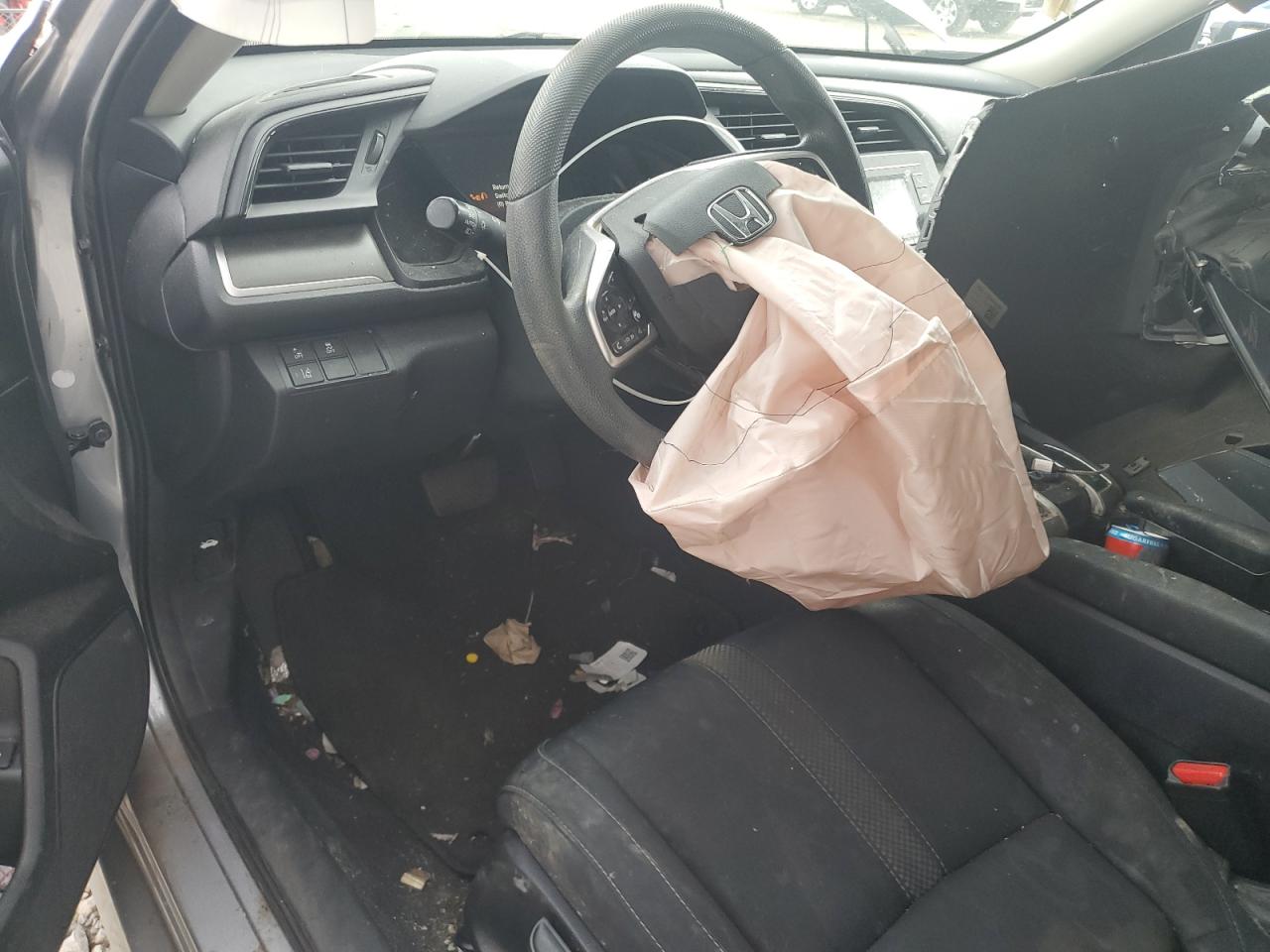 2020 Honda Civic Lx VIN: 19XFC2F69LE027220 Lot: 81324635