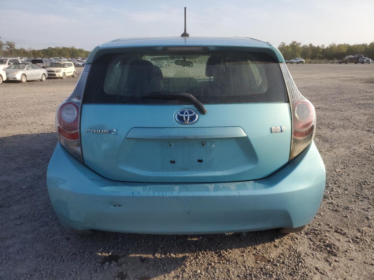 2013 Toyota Prius C VIN: JTDKDTB33D1052745 Lot: 81570505