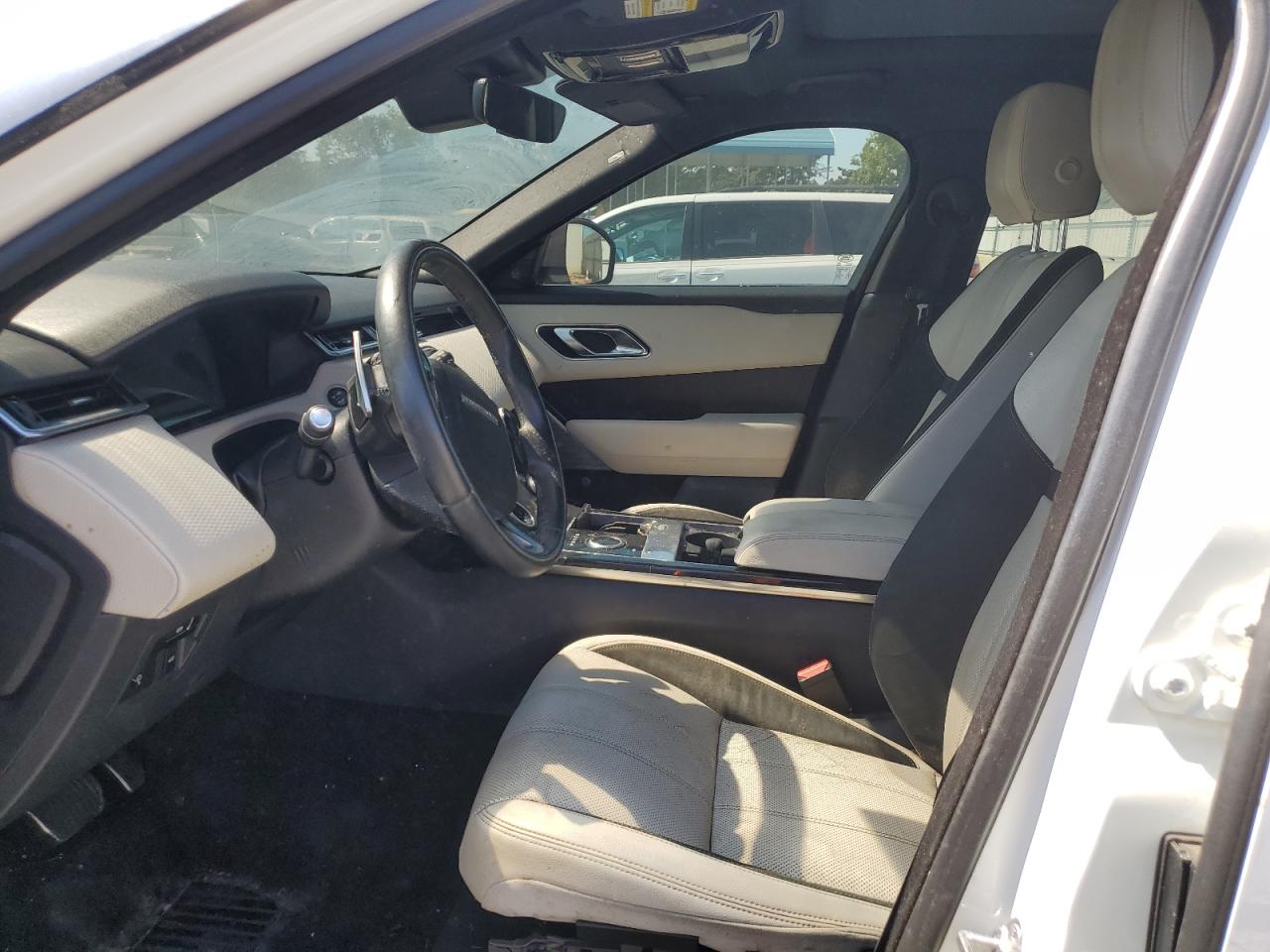 2018 Land Rover Range Rover Velar R-Dynamic Se VIN: SALYL2RX9JA743170 Lot: 80479495