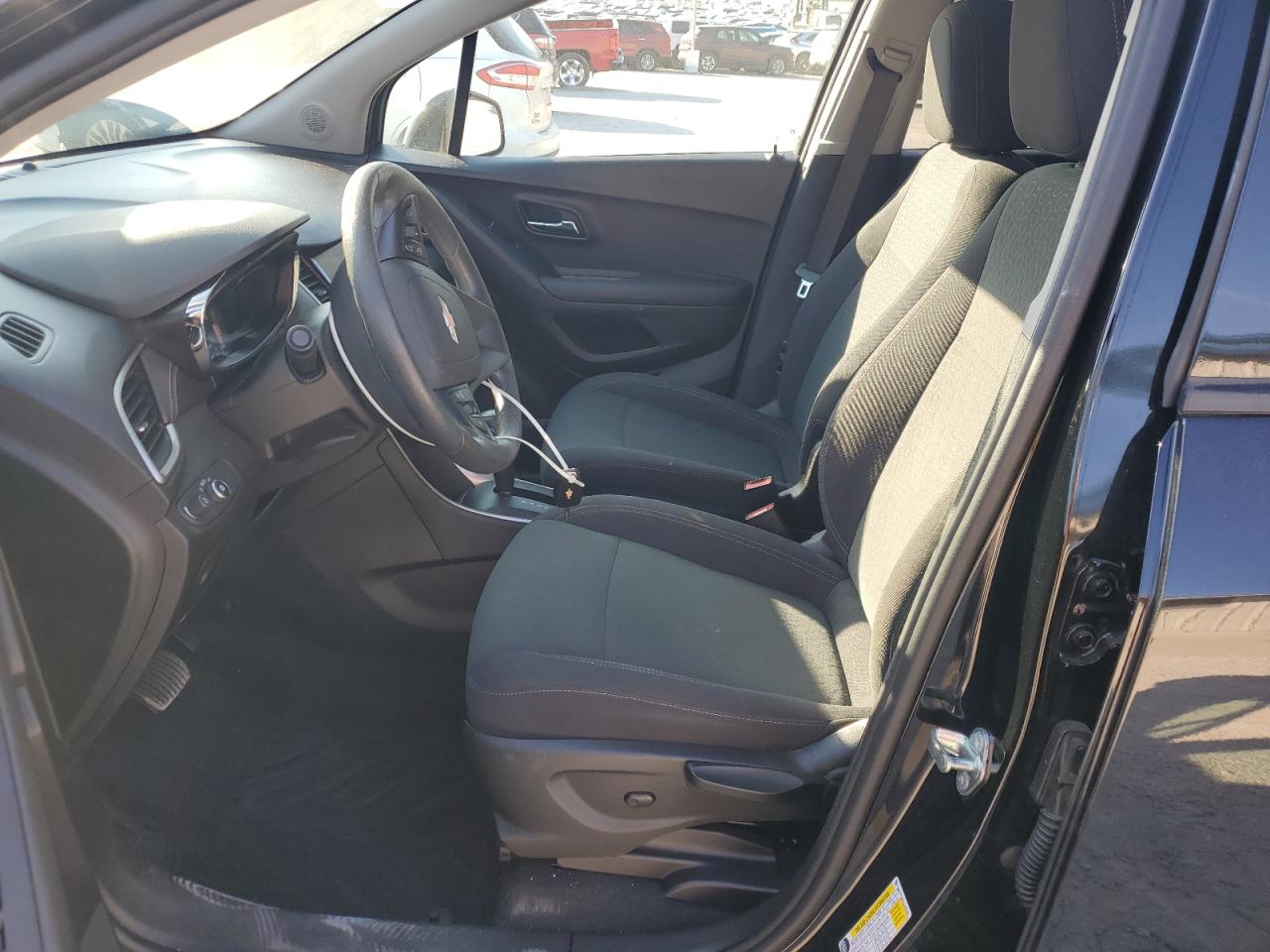 2020 Chevrolet Trax Ls VIN: 3GNCJKSB6LL340045 Lot: 81198845