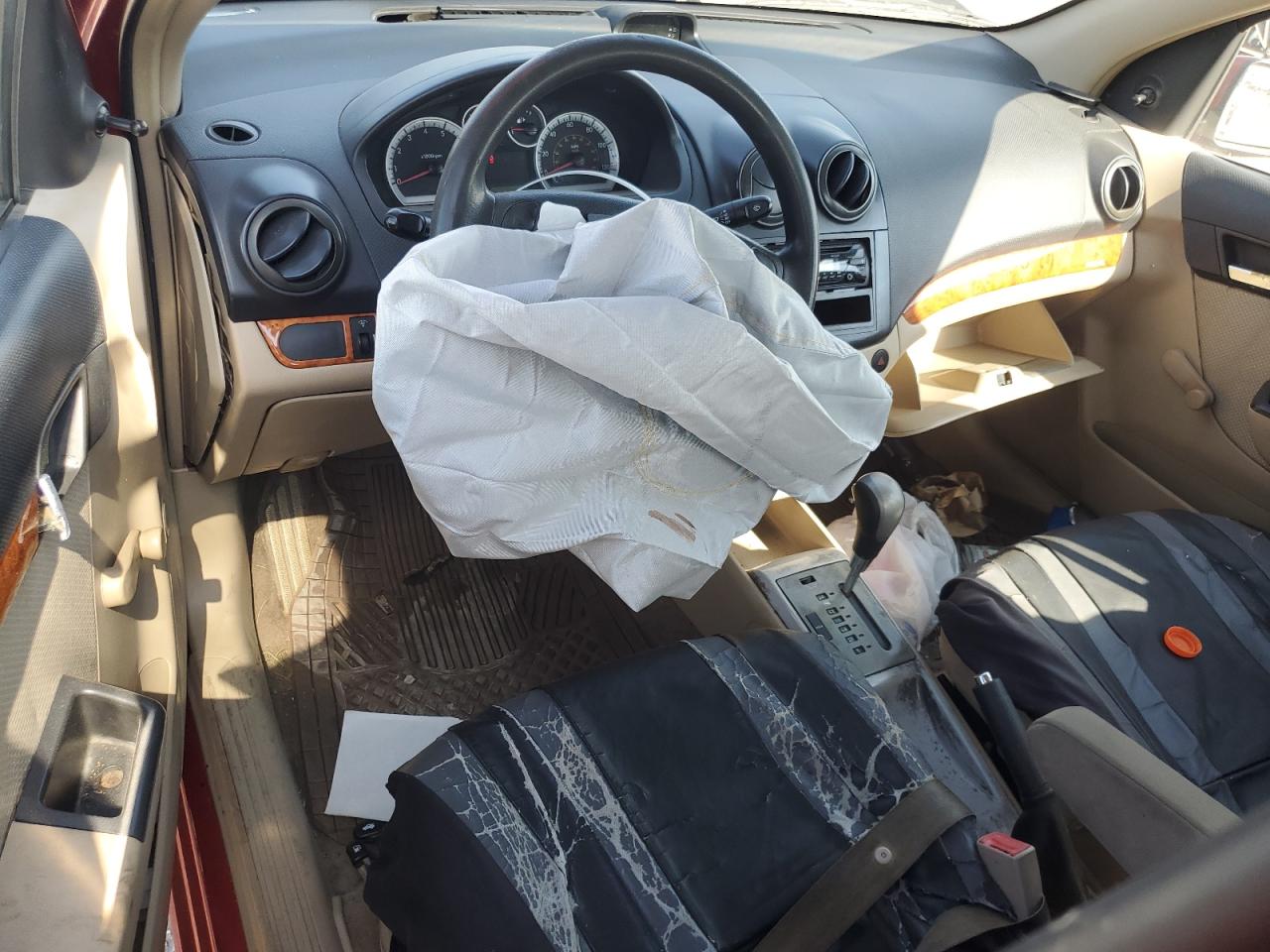 2008 Chevrolet Aveo Base VIN: KL1TD56658B130177 Lot: 80318975