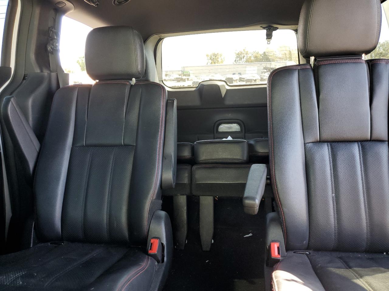 2018 Dodge Grand Caravan Gt VIN: 2C4RDGEG1JR238036 Lot: 71928375