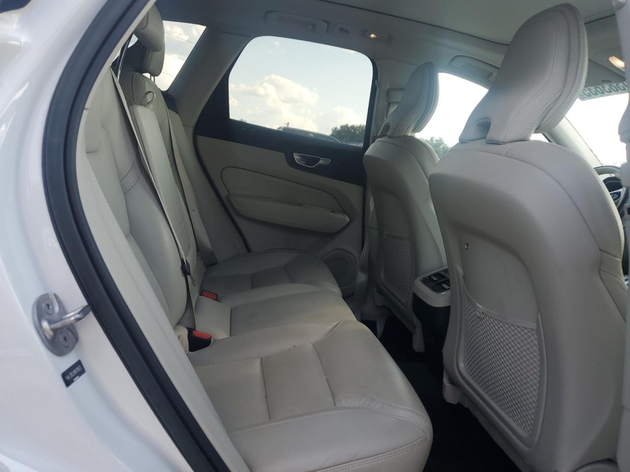 2022 Volvo Xc60 B5 Inscription VIN: YV4L12RL9N1079833 Lot: 80383635