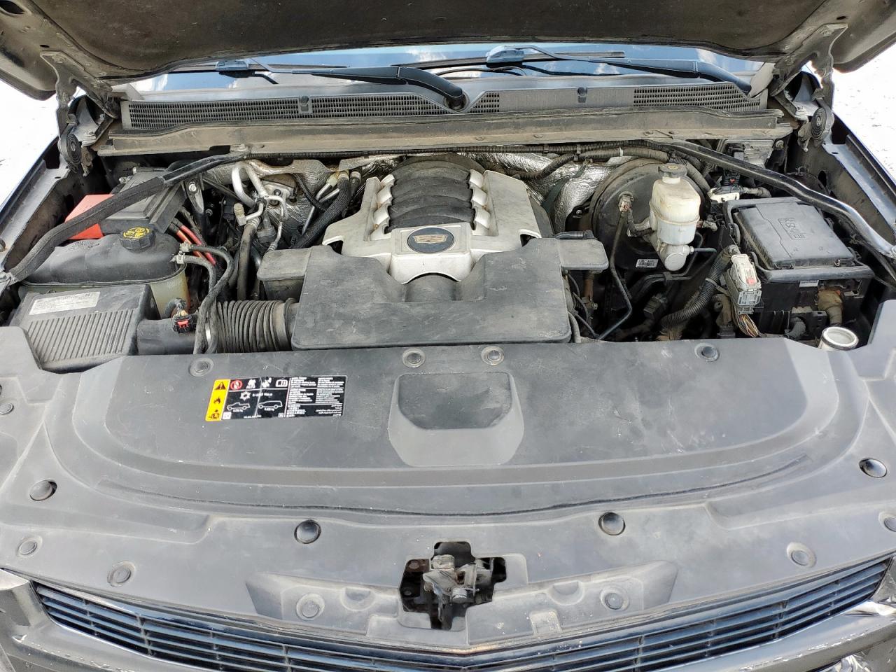 2018 Cadillac Escalade Esv Premium Luxury VIN: 1GYS3JKJ3JR185423 Lot: 71369525