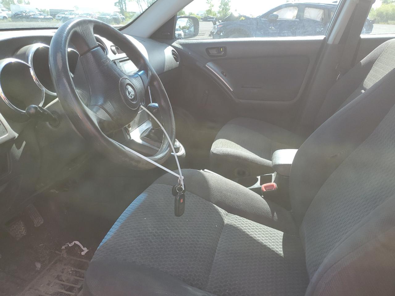 2006 Toyota Corolla Matrix Xr VIN: 2T1KR32E16C555188 Lot: 69201335