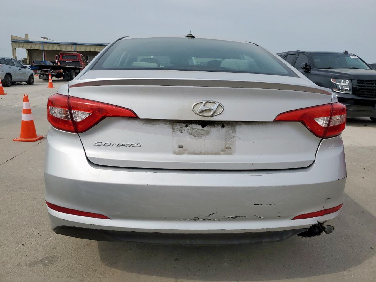 2016 Hyundai Sonata Se VIN: 5NPE24AFXGH268352 Lot: 70537125