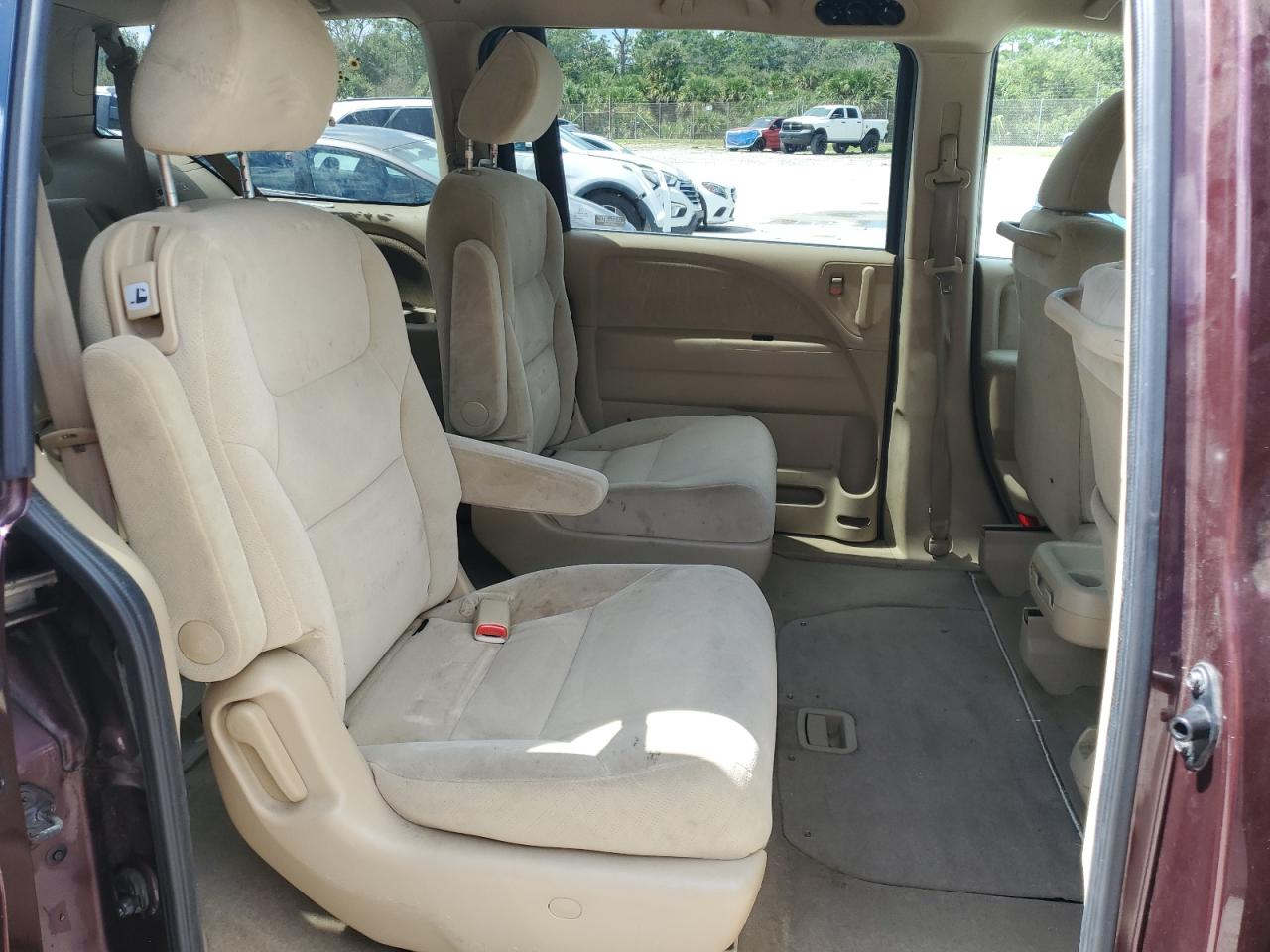 2009 Honda Odyssey Lx VIN: 5FNRL38269B041267 Lot: 83932335