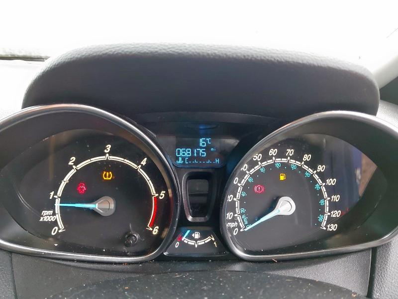 2014 FORD B-MAX ZETEC TDCI 