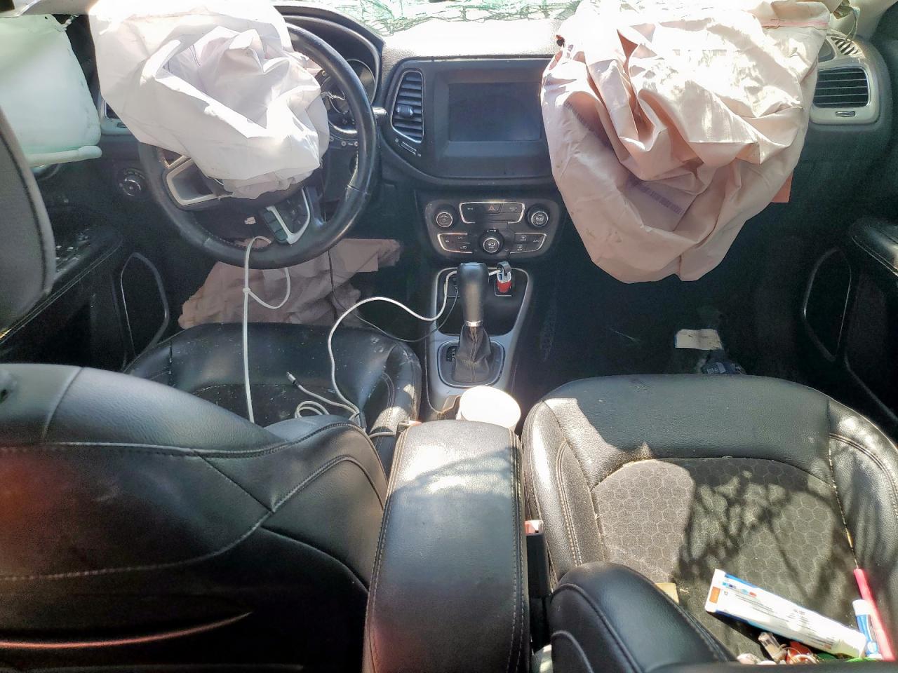 2018 Jeep Compass Latitude VIN: 3C4NJCBB8JT108731 Lot: 71779295