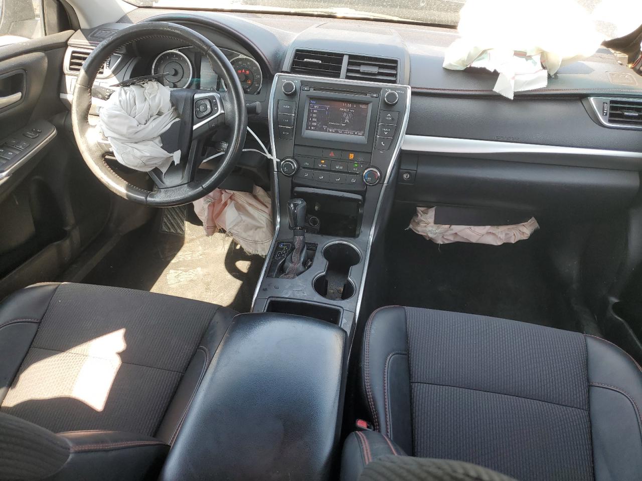 2016 Toyota Camry Le VIN: 4T1BF1FK1GU136044 Lot: 81476635