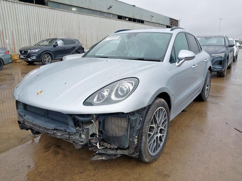 2014 PORSCHE MACAN S S-A  for sale at Copart PETERLEE