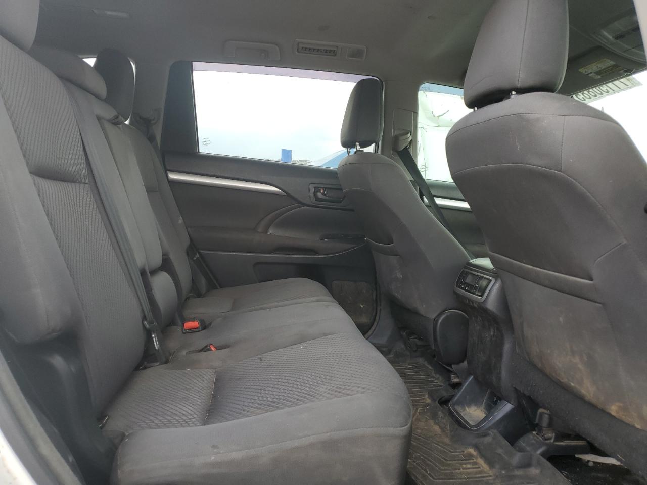 2017 Toyota Highlander Le VIN: 5TDZZRFH1HS228208 Lot: 71150885