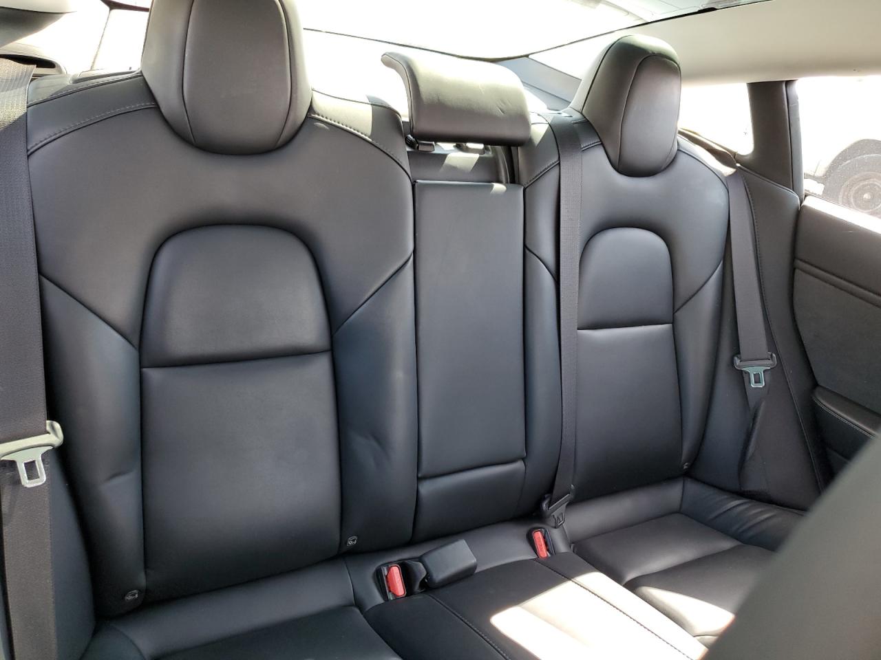 2019 Tesla Model 3 VIN: 5YJ3E1EA4KF412402 Lot: 84282345