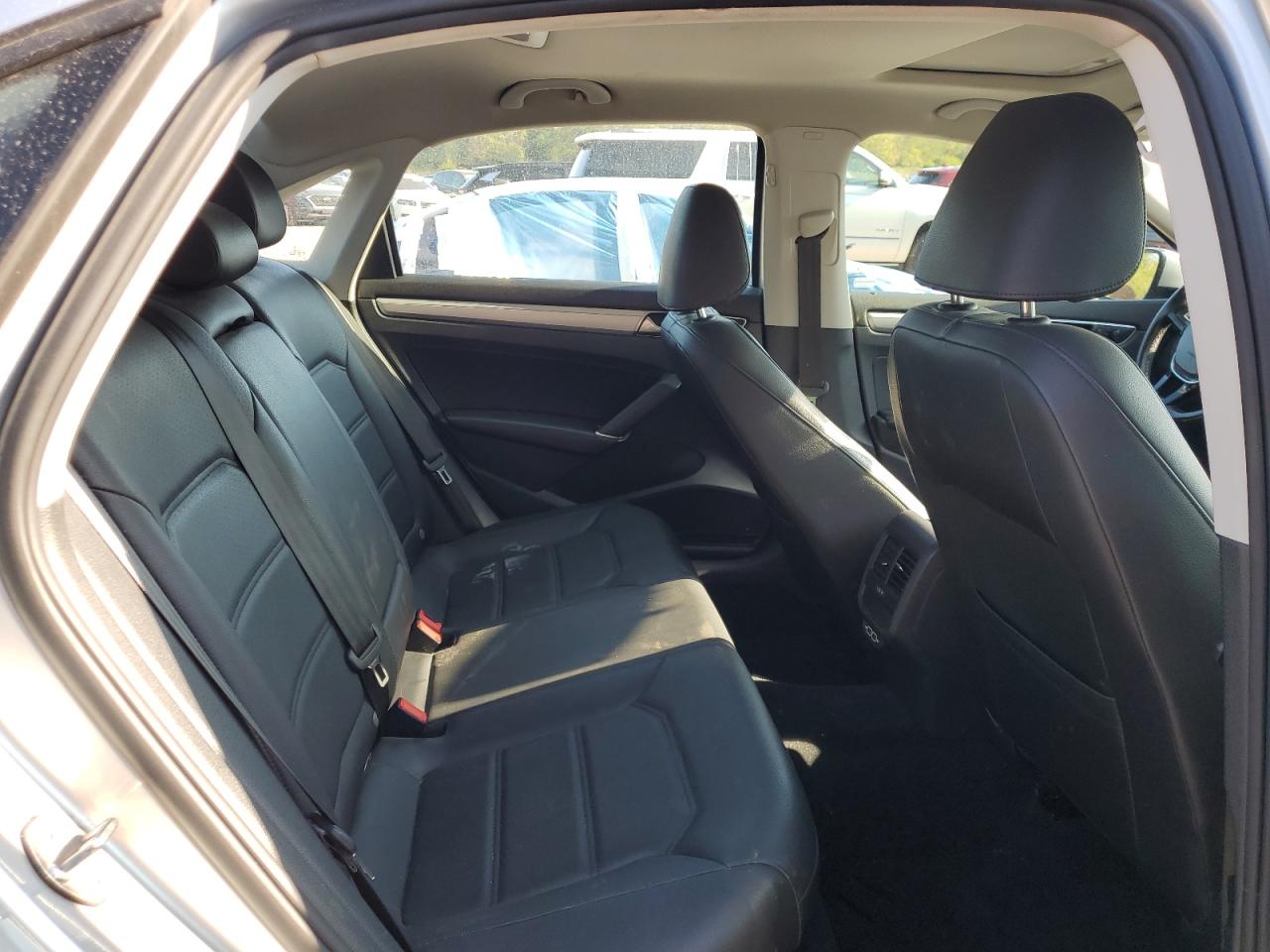 2019 Volkswagen Passat Wolfsburg VIN: 1VWLA7A35KC003678 Lot: 80939155