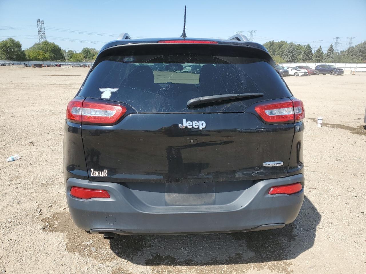 2017 Jeep Cherokee Latitude VIN: 1C4PJLCB2HW603342 Lot: 71728335