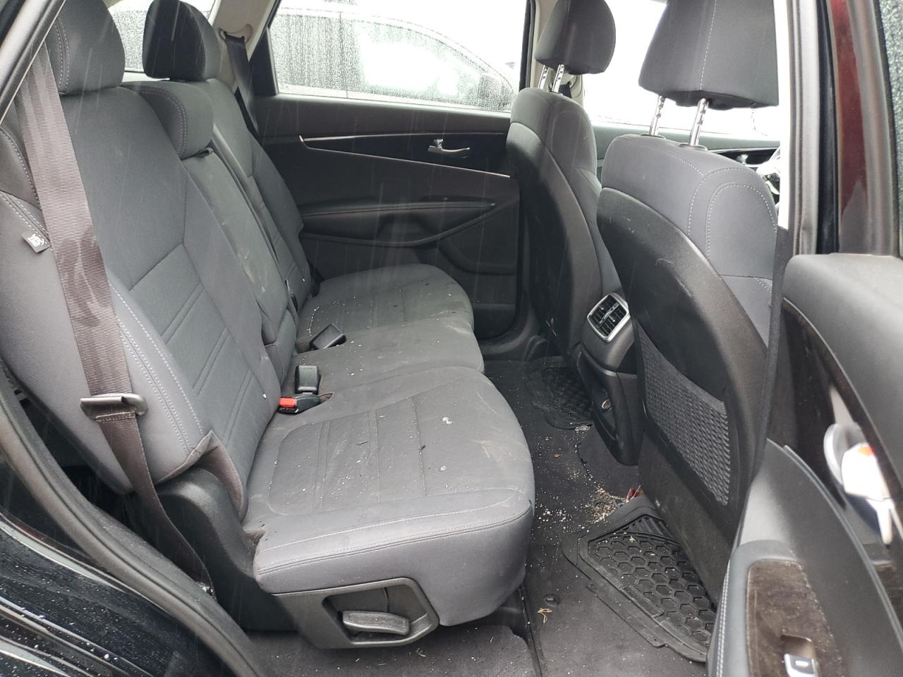 2018 Kia Sorento Lx VIN: 5XYPG4A30JG418581 Lot: 83829895