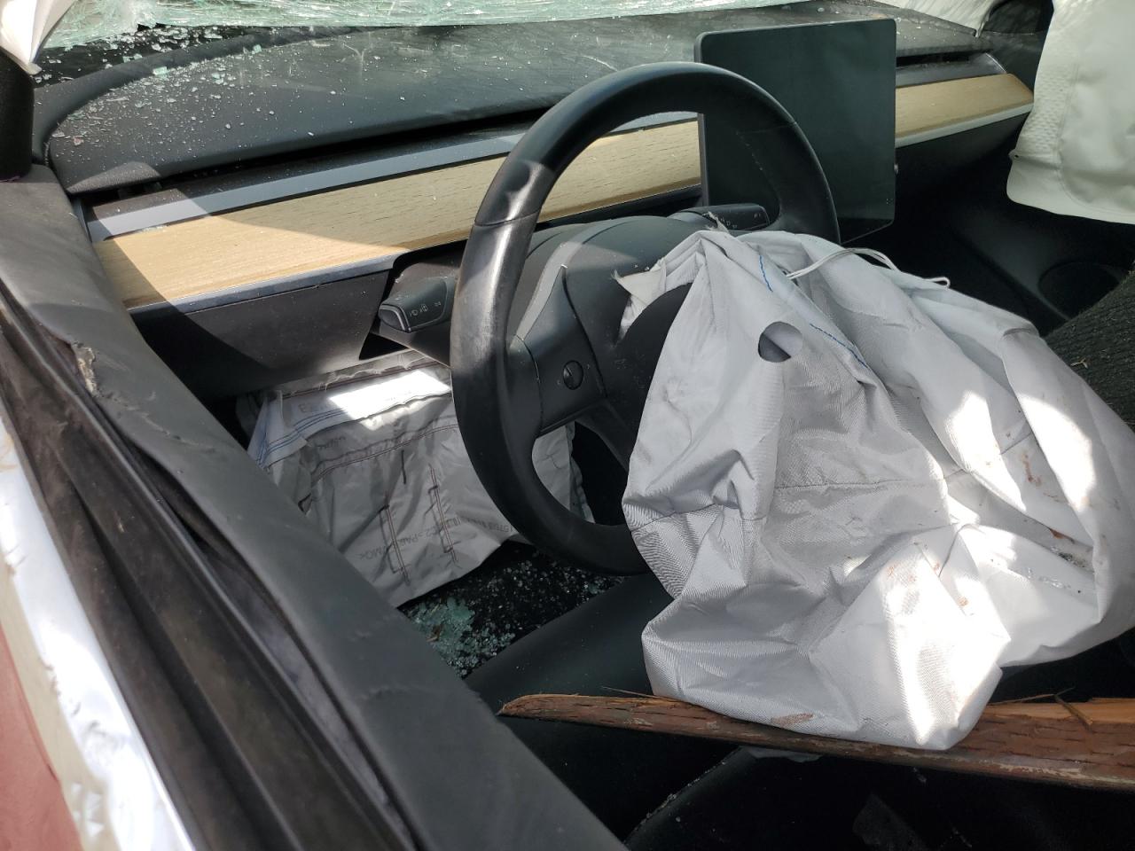 2018 Tesla Model 3 VIN: 5YJ3E1EB9JF111499 Lot: 81781775