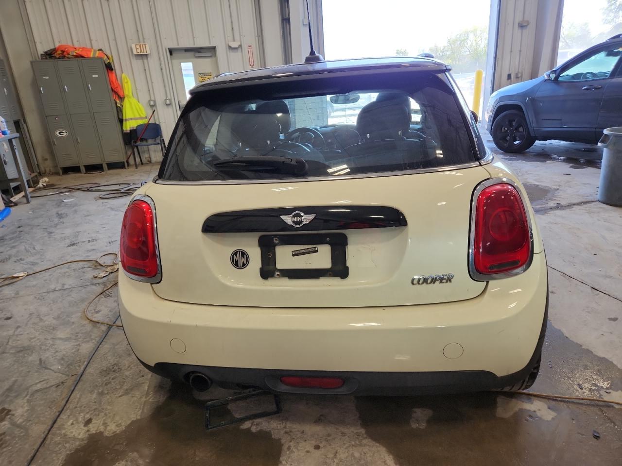 2017 Mini Cooper VIN: WMWXP5C30H2G60620 Lot: 81341705