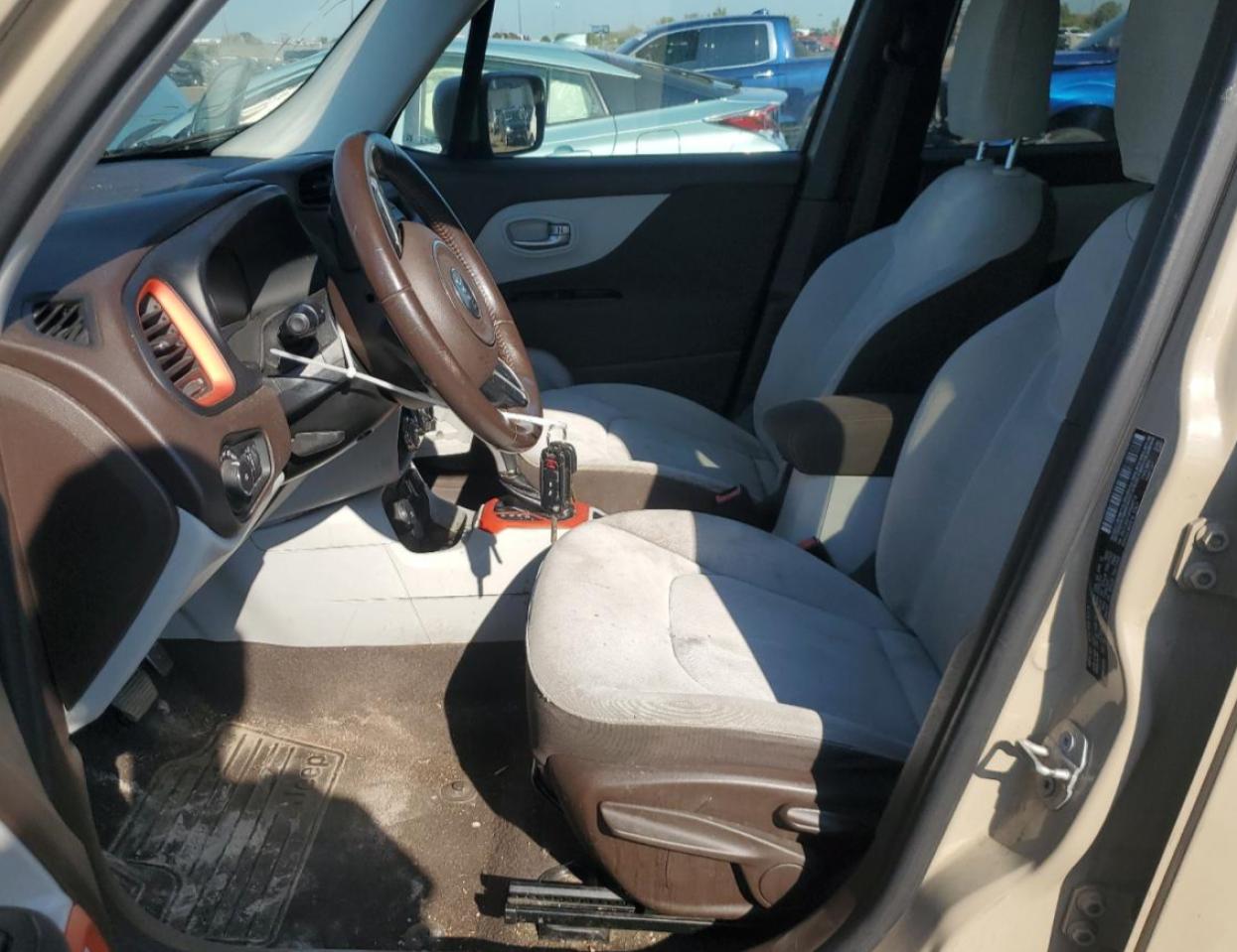 2015 Jeep Renegade Latitude VIN: ZACCJBBT4FPB45719 Lot: 80745695