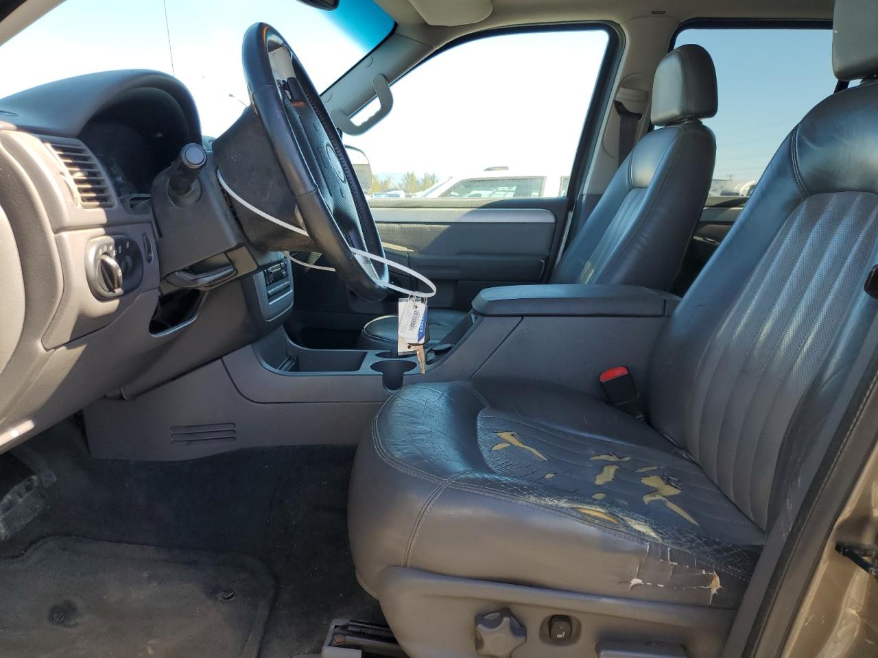 2002 Mercury Mountaineer VIN: 4M2DU86W02ZJ26397 Lot: 80364285