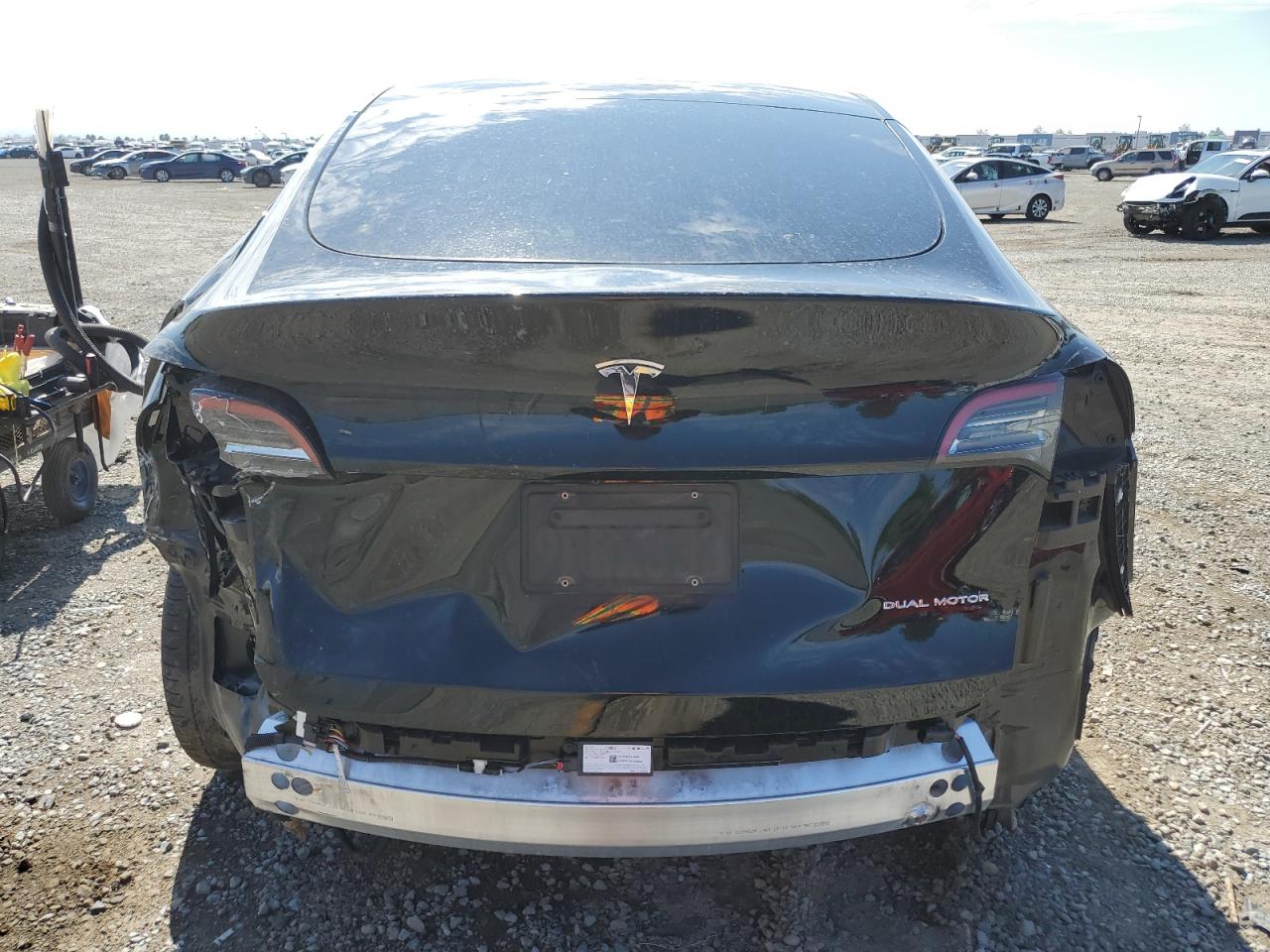 2022 Tesla Model Y VIN: 7SAYGDEE1NF424051 Lot: 81697565