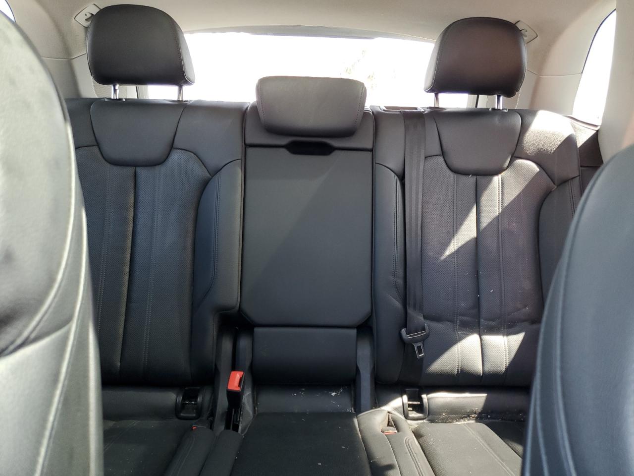 2018 Audi Q5 Premium Plus VIN: WA1BNAFY6J2240294 Lot: 80202895