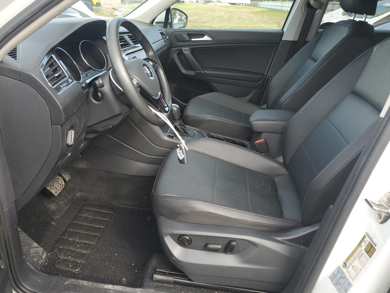 2020 Volkswagen Tiguan Se VIN: 3VV3B7AX2LM141943 Lot: 81614705