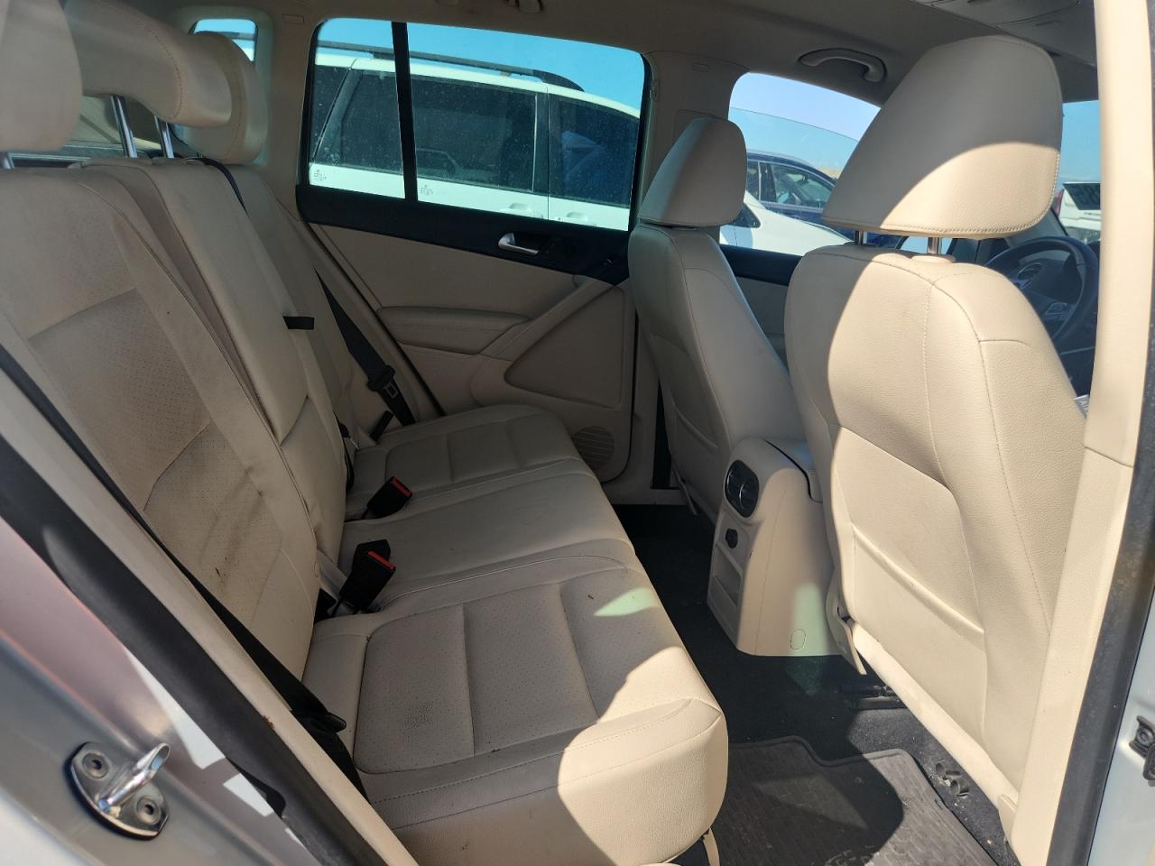 2012 Volkswagen Tiguan S VIN: WVGBV7AX6CW575831 Lot: 80862385