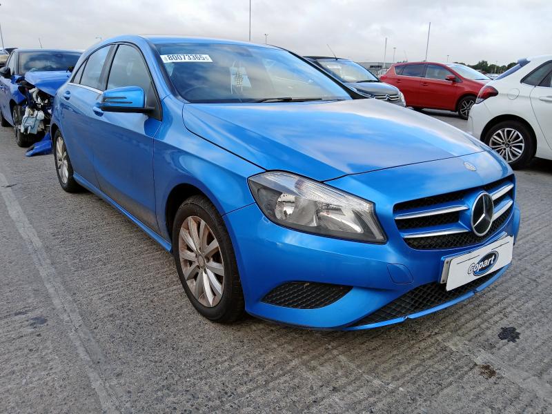 2015 MERCEDES-BENZ A180 BLUEEFFICIENCY SE CD 