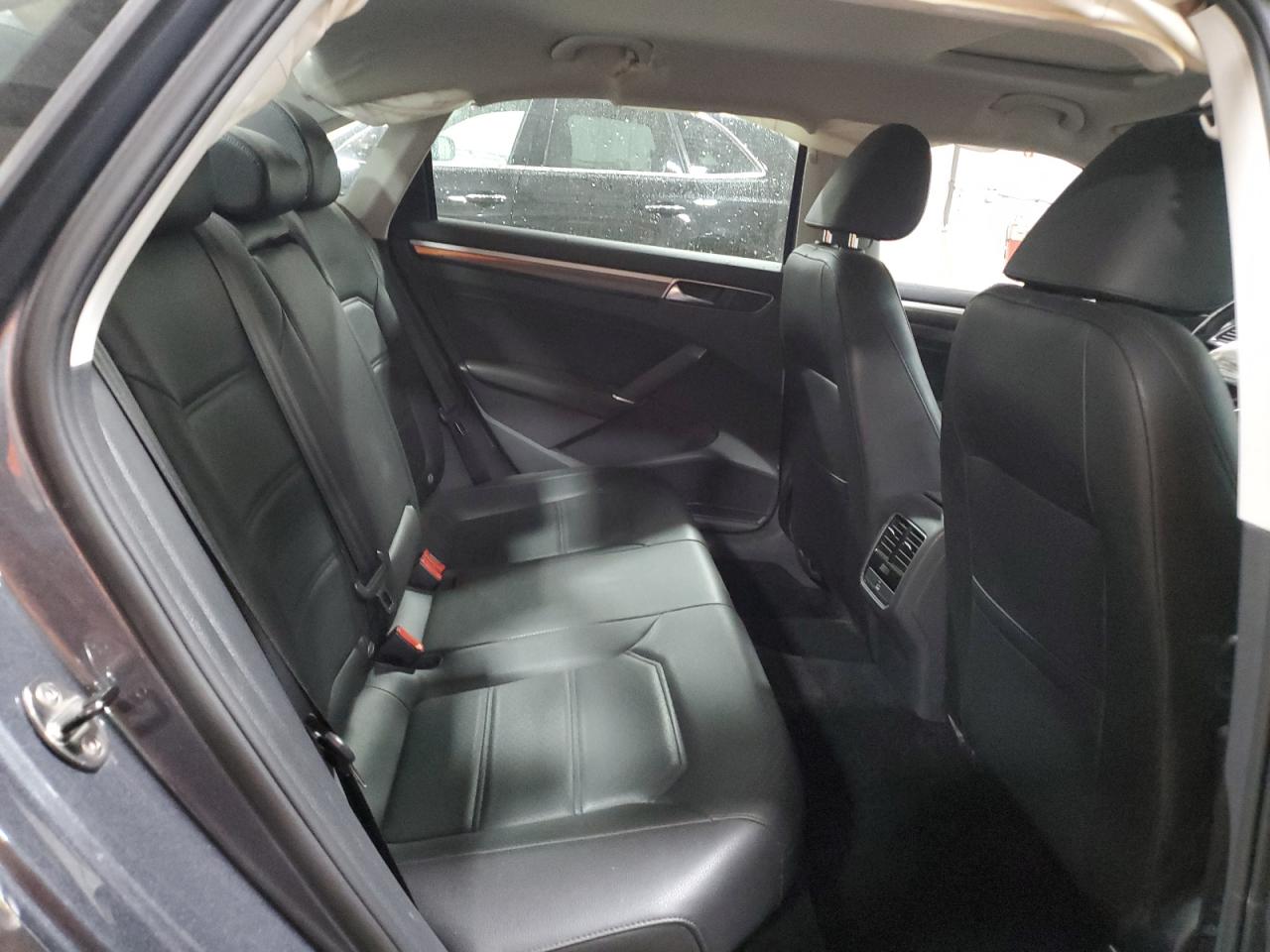 2017 Volkswagen Passat Se VIN: 1VWBT7A37HC065467 Lot: 81710715