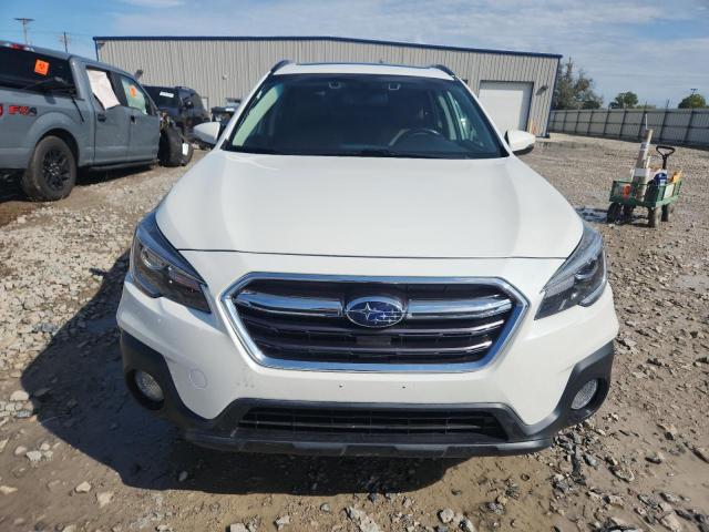  SUBARU OUTBACK 2018 Biały
