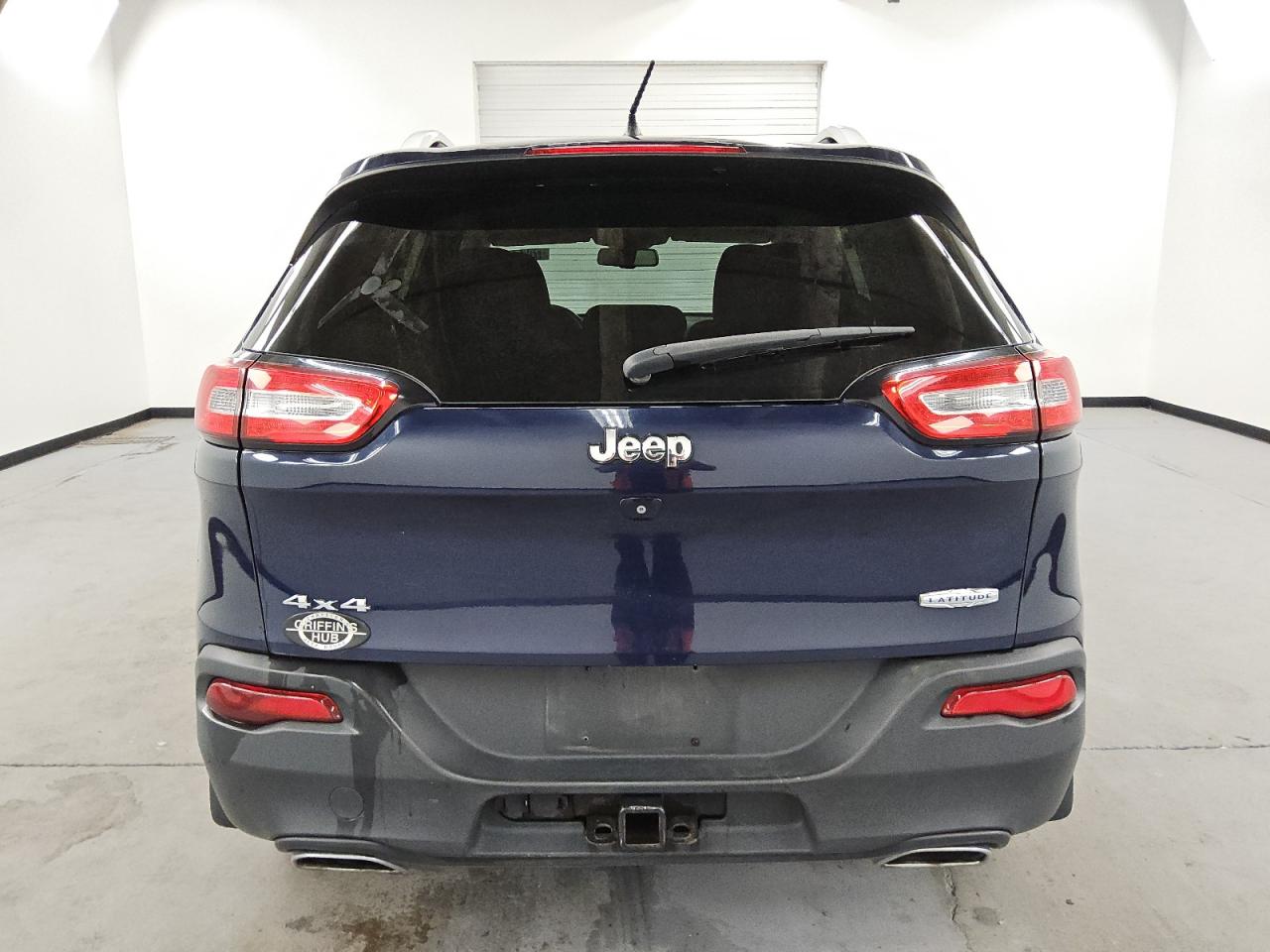 2015 Jeep Cherokee Latitude VIN: 1C4PJMCSXFW511060 Lot: 70560145