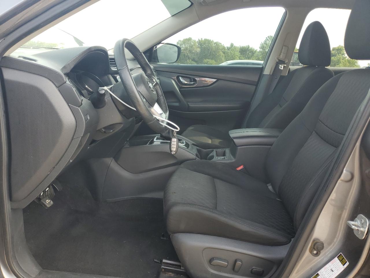 2017 Nissan Rogue S VIN: KNMAT2MV2HP572610 Lot: 81063815