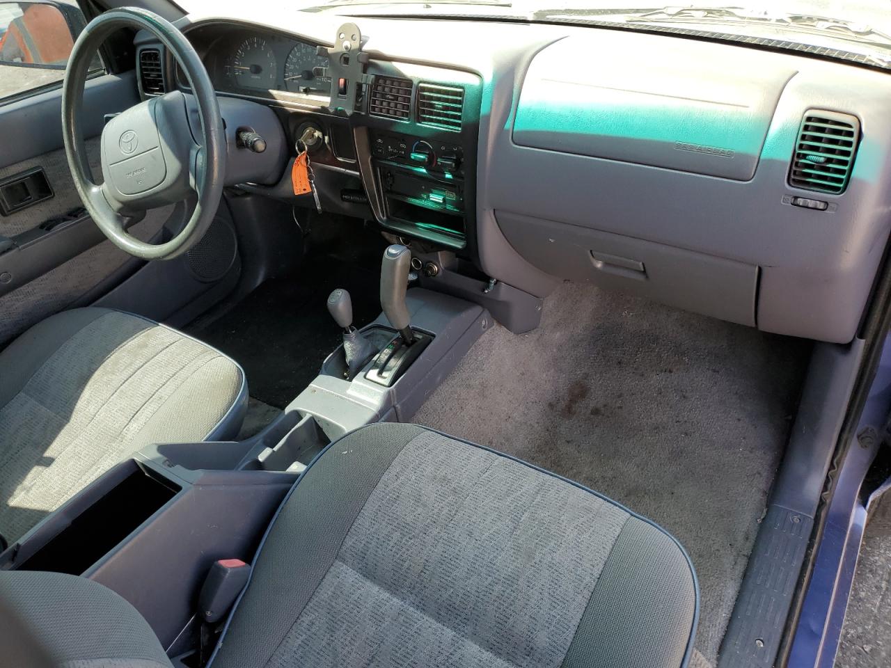 1999 Toyota Tacoma Xtracab VIN: 4TAWN72N3XZ532874 Lot: 84284865