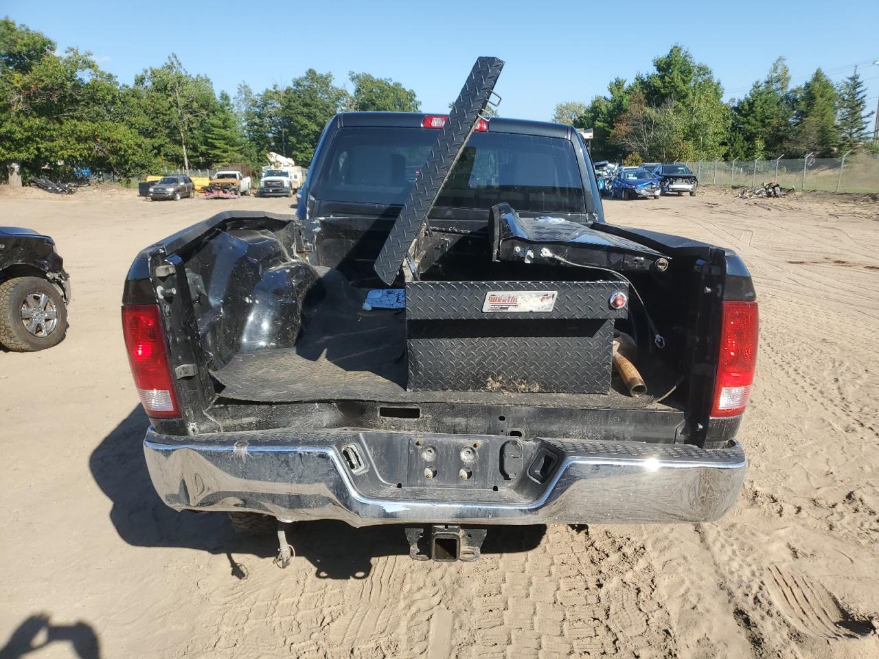 2018 Ram 3500 St VIN: 3C63R3CL4JG374948 Lot: 81040675