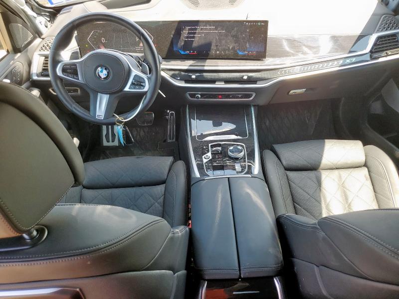  BMW X7 2024 Серебристый