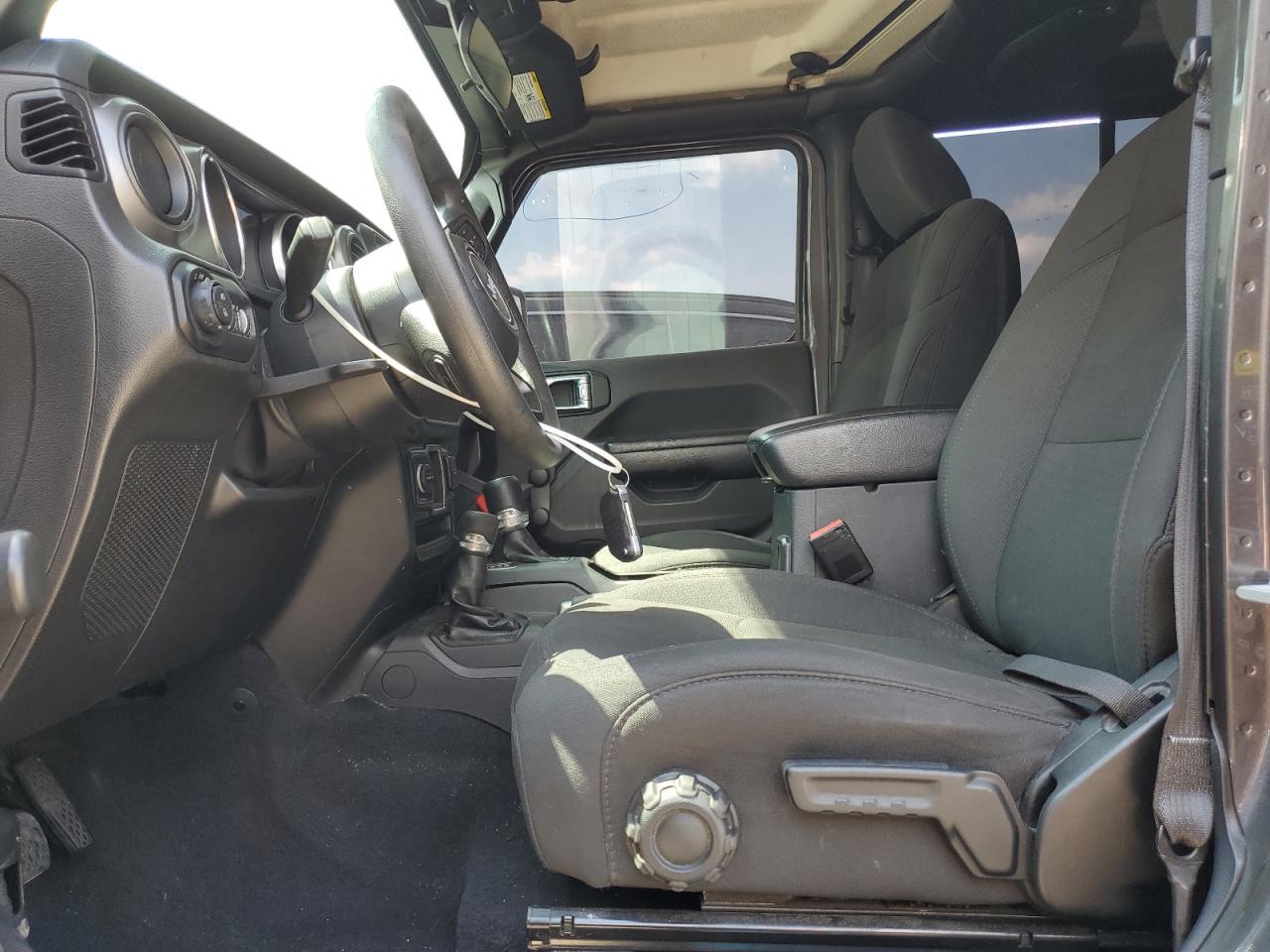 2021 Jeep Gladiator Sport VIN: 1C6HJTAG5ML599115 Lot: 80164075