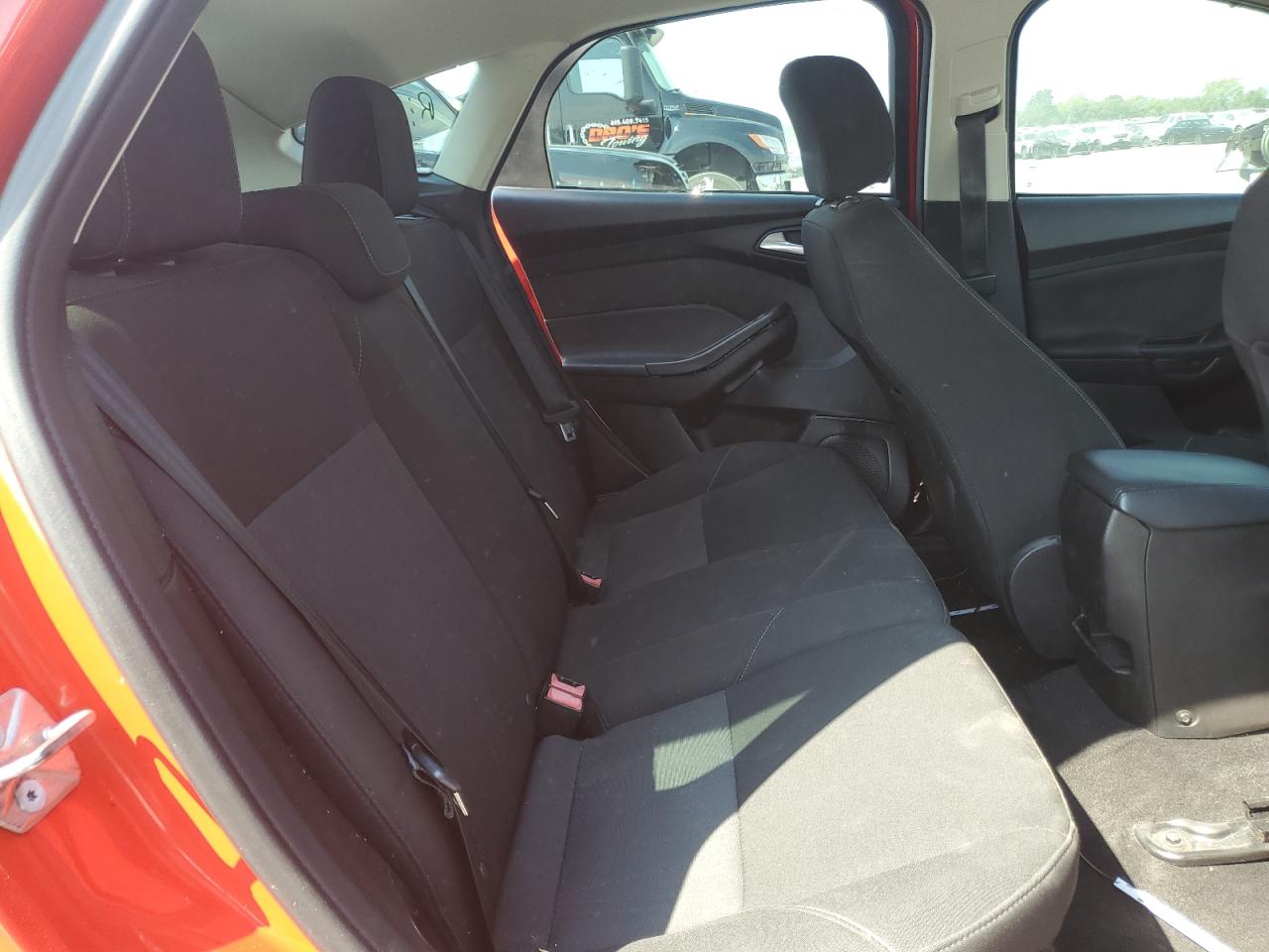 2017 Ford Focus Se VIN: 1FADP3K21HL271940 Lot: 80479095